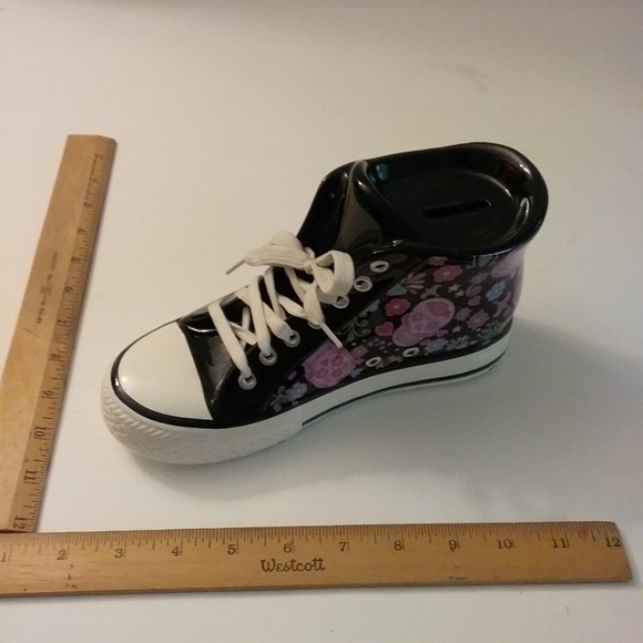FAB Ceramic Sneaker Piggy Bank with skull designs and real shoe lace great gift - Picture 2 of 7